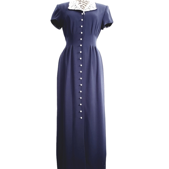 Julian Taylor Dresses & Skirts - JULIAN TAYLOR Vintage Button-Down Dress
